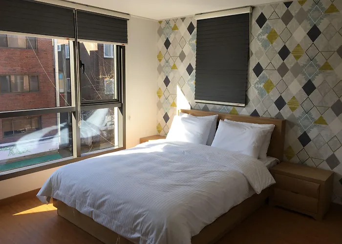 Crown 88 2* Seoel