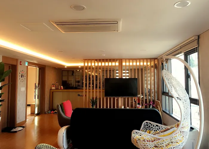Crown 88 2* Seoel